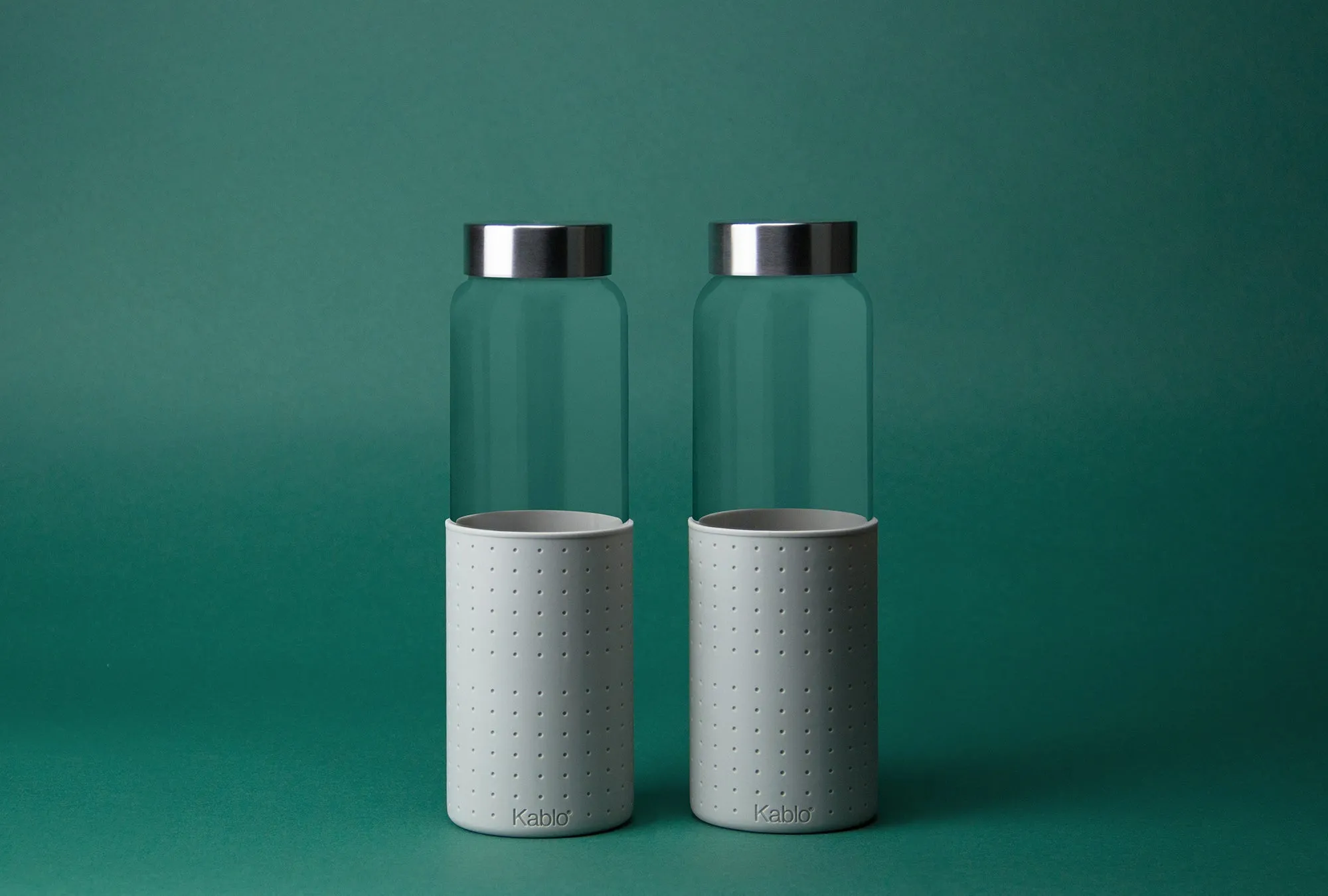 Bundle: Two 32 oz Bottles and Two Sleeves by Kablo