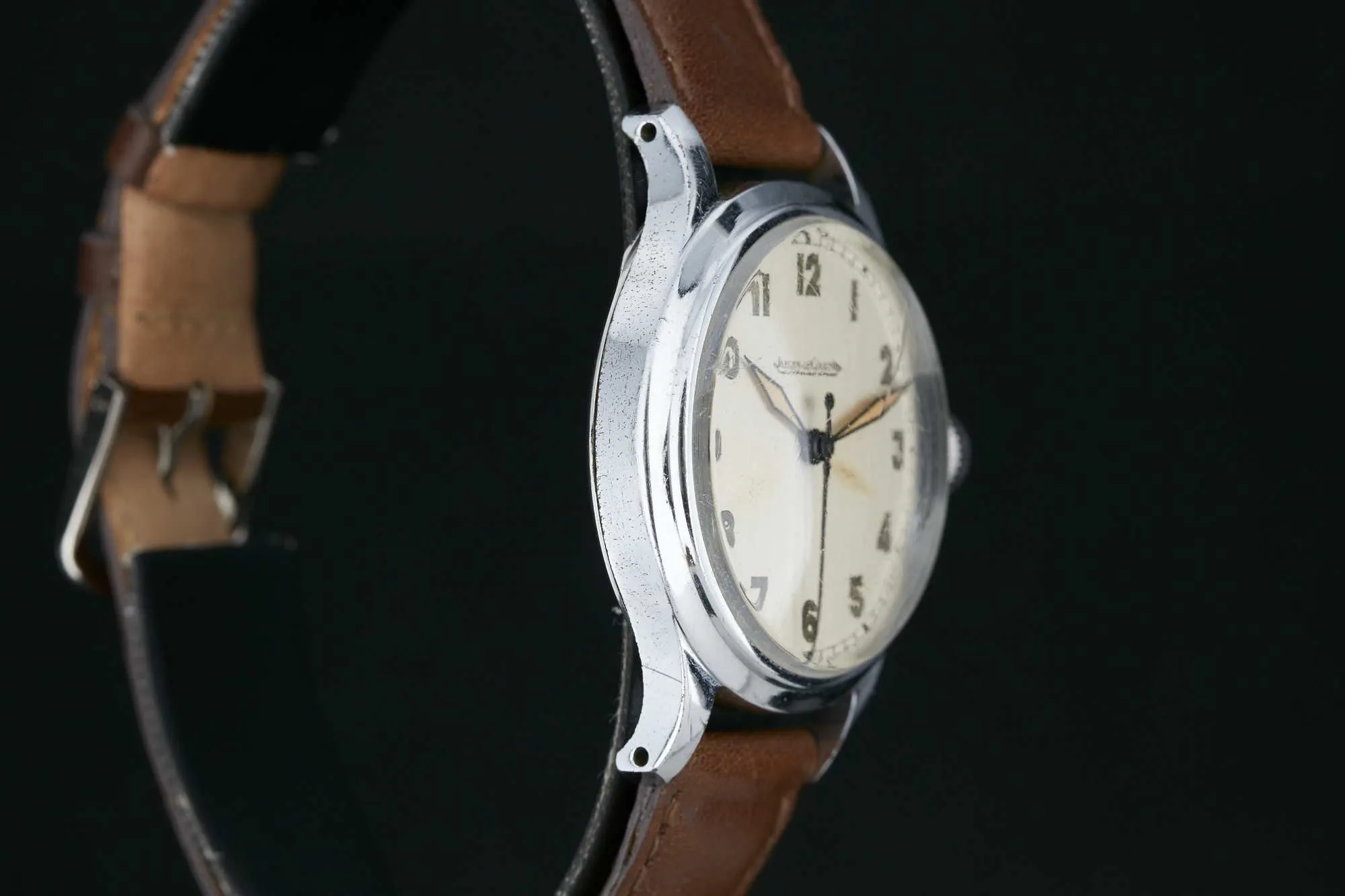 Jaeger-LeCoultre Reference 2892B with Extract from the Archives